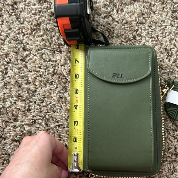 NWT green crossbody - Picture 4 of 6